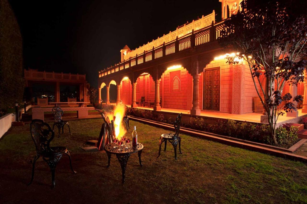 Stayvista At Pink Palace Rajasthani Decor Ooty Exterior photo