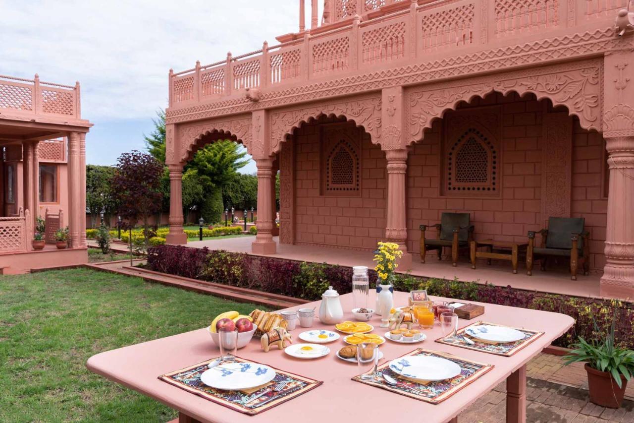 Stayvista At Pink Palace Rajasthani Decor Ooty Exterior photo