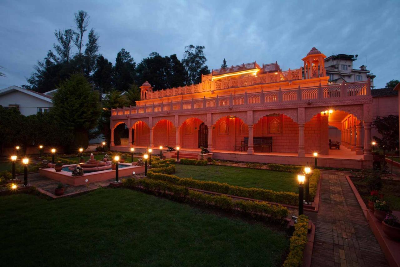 Stayvista At Pink Palace Rajasthani Decor Ooty Exterior photo