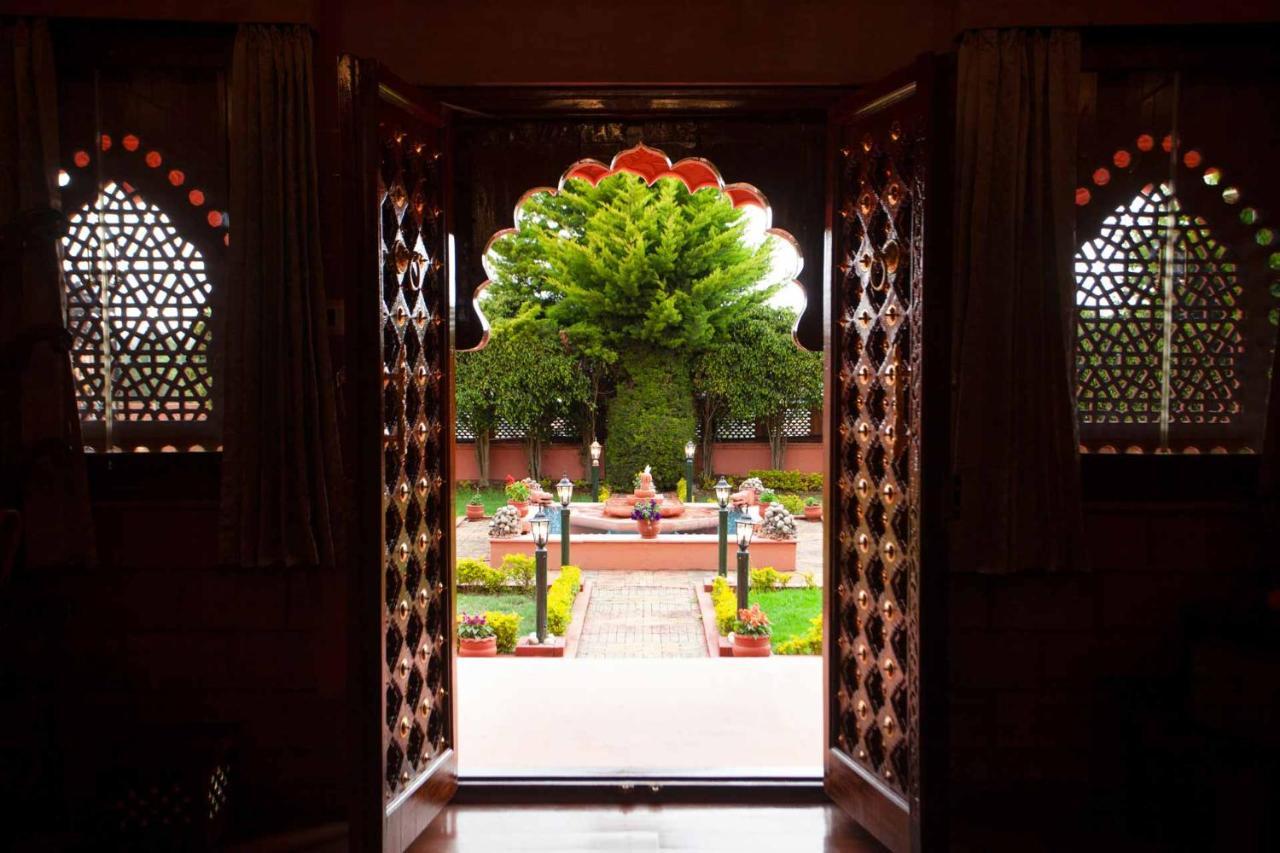 Stayvista At Pink Palace Rajasthani Decor Ooty Exterior photo