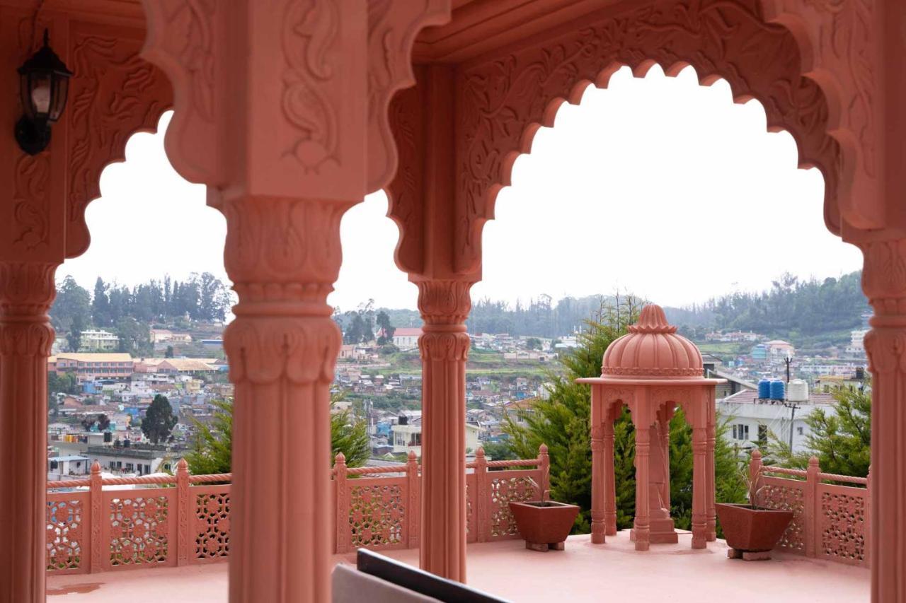 Stayvista At Pink Palace Rajasthani Decor Ooty Exterior photo